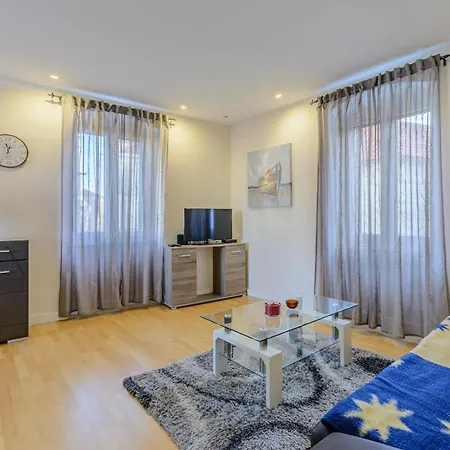 Old Town Apartment